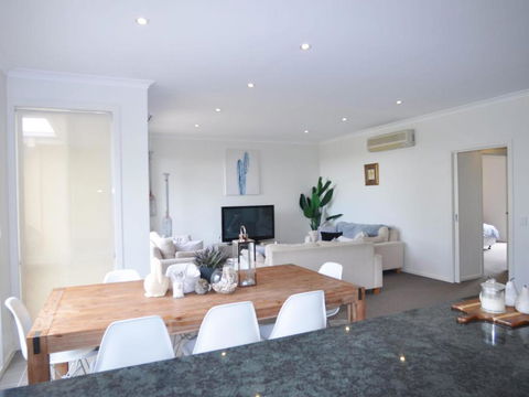 Sandpiper 3 - Close To Town And Beach - Yarra Valley Accommodation 0