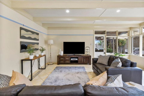 SANDY ANN At Lonnie - Yarra Valley Accommodation 2