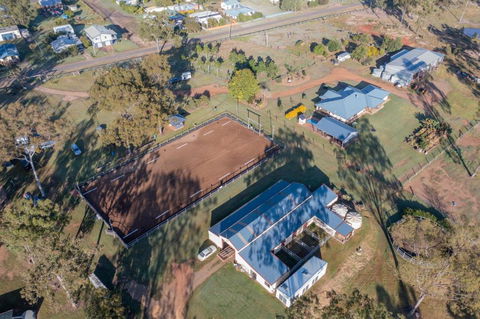Sunrise Quarter Horse Stud - Yarra Valley Accommodation 0