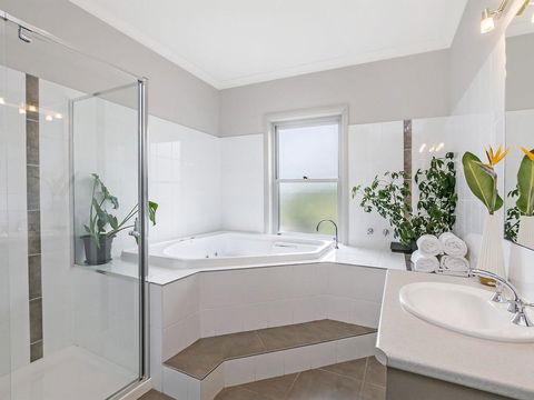 BEL MIREN - ESSINGTON - Yarra Valley Accommodation 2