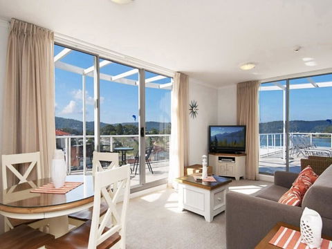 Bella Mare - 2 Bedroom Ocean View Terrace Apt - Yarra Valley Accommodation 0