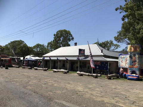 Bellbrook Hotel - Yarra Valley Accommodation 2