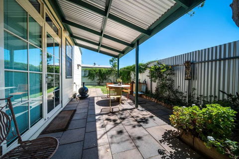 The Spotted Cow,city Fringe,pet Friendly-Free Wine - Yarra Valley Accommodation 3