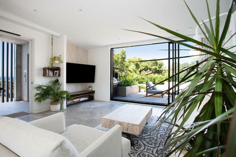The Treehouse Penthouse - Yarra Valley Accommodation 2
