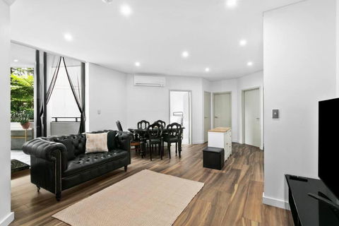 WATT1 - Modern 1 Bedroom Unit In Ultimo - Yarra Valley Accommodation 2
