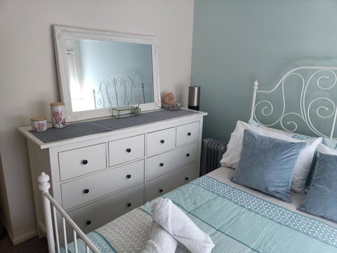 Tingalpa Townhouse Treat - Yarra Valley Accommodation 1