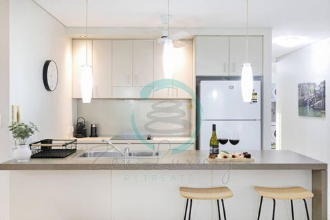 Zen On Stuart: 3-BR Penthouse Pad + Pool + BBQ - Yarra Valley Accommodation 0