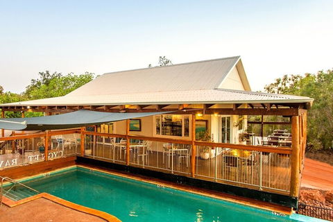 Giant Tides Tour - Cygnet Bay Pearl Farm - Yarra Valley Accommodation 3