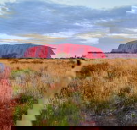 Uluru Ayers Rock Sunset with Outback Barbecue Dinner and Star Tour - Yarra Valley Accommodation