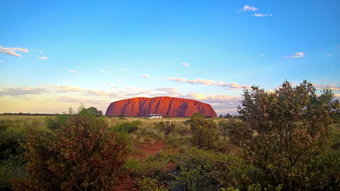 Uluru (Ayers Rock) Sunset Tour - Yarra Valley Accommodation 2