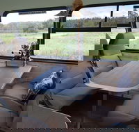 Beer Barons and Spirit Lords Half-Day Tour in Byron with Lunch - Yarra Valley Accommodation