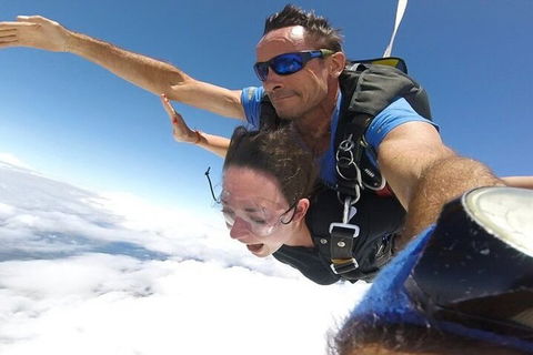 Byron Bay Tandem Sky Dive - Yarra Valley Accommodation 2