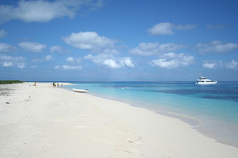 Seastar Luxury Outer Great Barrier Reef Island And Reef Tour From Cairns - Yarra Valley Accommodation 3