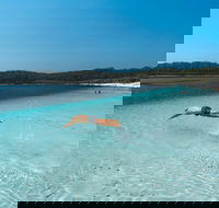 Lake McKenzie Full-Day Tour with Lunch from Hervey Bay - Yarra Valley Accommodation