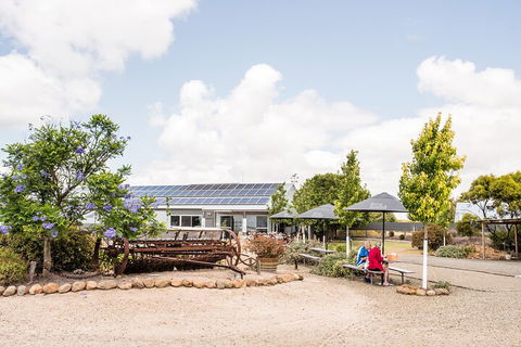 Heritage, Wine & Gin Tours - Yarra Valley Accommodation 5