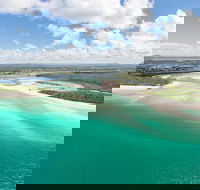 Deluxe Seaplane Tour Noosa to Glasshouse Adventure for 2 with Photobook - Yarra Valley Accommodation