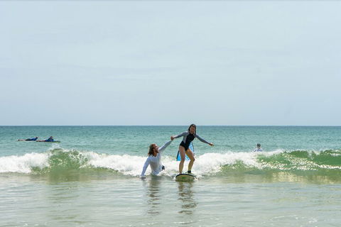 Private Beginners Surf Lessons, Noosa World Surf Reserve - Yarra Valley Accommodation 0